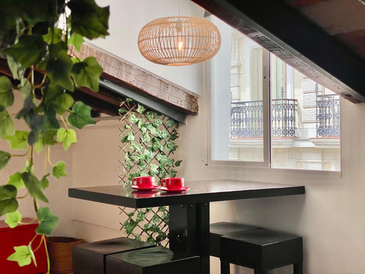 Appartement Charming Gran Via Attic à Madrid Extérieur photo